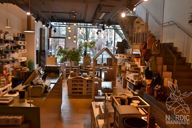 Design House Stockholm, Frankfurt, Skandinavisch Einrichten, Wohnen, schwedisch, Lampen, leuchten, Wohnaccessoires, M&ouml;bel, Scandi Style., Design, Norwegen, Schweden, Finnland, D&auml;nemark, Skandinavien, Blog, Interieur, Interior, K&auml;hler, Kay Bojesen, Normann Copenhagen, madebyarchitecture, northern light, hoptimist, applicata, Sandqvist,