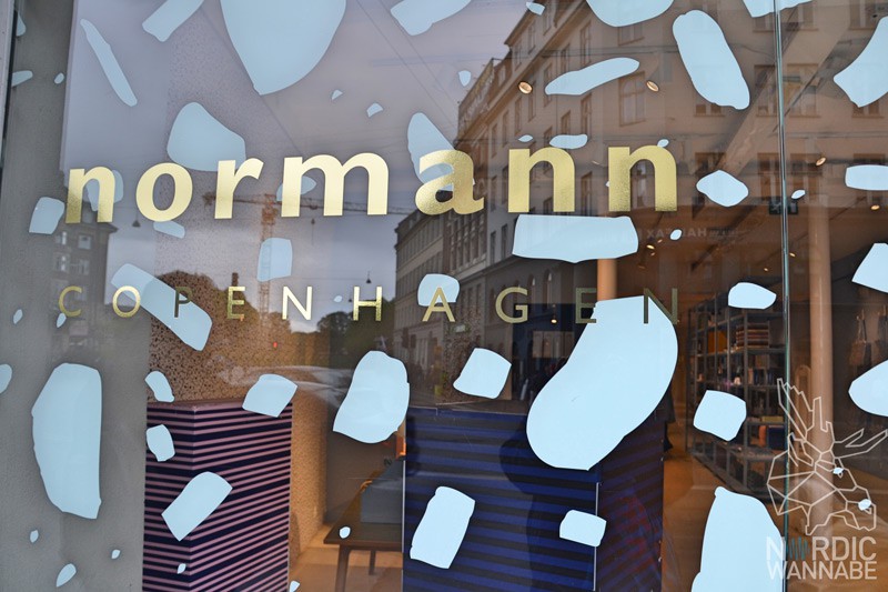 Normann Copenhagen, Dänisches Design, Kopenhagen, Copenhagen, Shopping, Shoppen, Dekoration, Möbel, Furniture, Skandinavisches Design, dänisches Design, Holz, Kissen, Bürobedarf, Dänemark, Blog