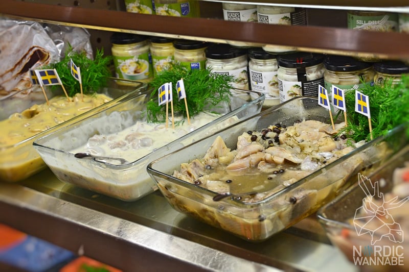 Julbord, schwedisches Buffet, Ikea, Osnabrück, Elch, Lachs, Mandeltorte, Knäckebrot, Köttbullar, Brot, Käse, Blog, Schweden, Skandinavien, Tünnbröd, Lucia