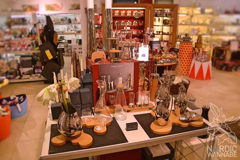 Lothar John Tischkultur, Lothar John, Tischkultur, Onlineshop, Store, Skandinavisches Design, Design, Dänemark, Schweden, Finnland , Norwegen, Skandinavien, Interior, Blog, Scandi Style, iittala, Kay Bojesen, Stelton, Architectmade, Geschirr, Keramik, Porzellan, Glas, Kosta Bodo, Royal Copenhagen, Rosendahl, Holmegaard, Rörstrand, Kähler, Design Letters, Marimekko, Georg Jensen, Arne Jacobsen,