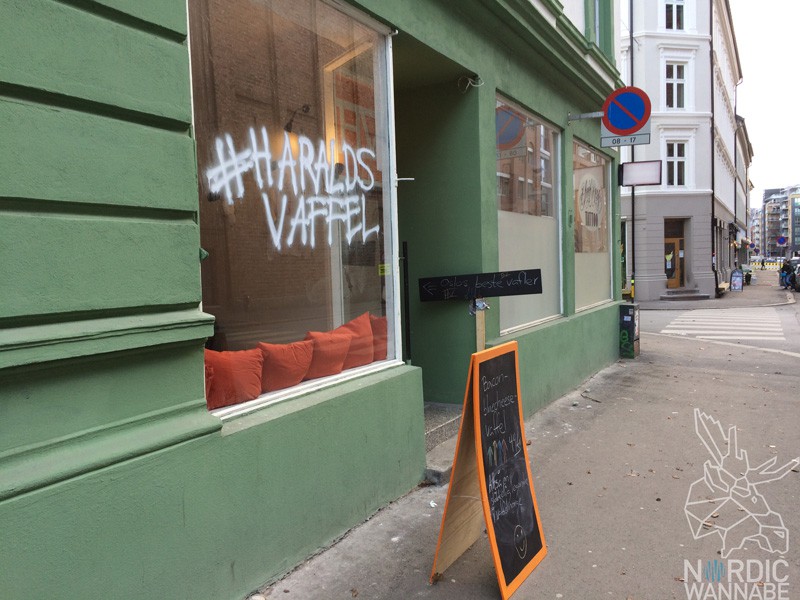 günstig Essen in Oslo, Günstiger Imbiss, Oslo, Norwegen, Fastfood, billig, Norwegische Hauptstadt, Burger, Waffeln ,Beste Waffeln Norwegen, Beste Waffeln Oslo, Metalls, Grünerlokka, Szene, lecker, Blog