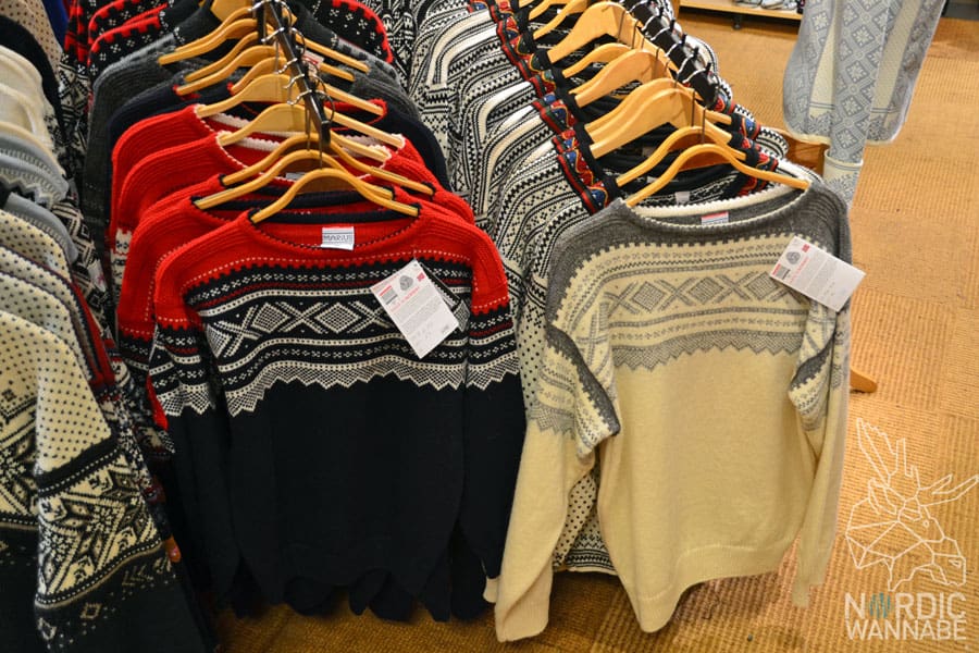 Radisson Blu Scandinavia, Souvenirs aus Oslo, Oslo Sweatershop, Souvenirläden, Norwegen, Skandinavien, Blog, Elche, Trolle, Norwegerpullover, Norwegerpulli, Norwegen-Pullover, Handschuhe, Magnete, Trolle, Norwegenmuster, Norwegermuster, Marius, Dale of Norway, Becher, Gläser, Stoffelch,