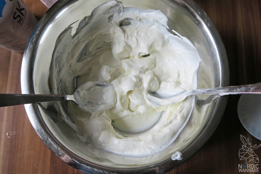 Skyr-Eis, Skyr, Eis, Homemade, gesund, vegetarisch, Magerquark, Island, Skandinavien, Blog, hygge, Arla, Blaubeeren, Erdbeeren, Himbeeren, Depot, Hygge-Eis, lecker, einfach,