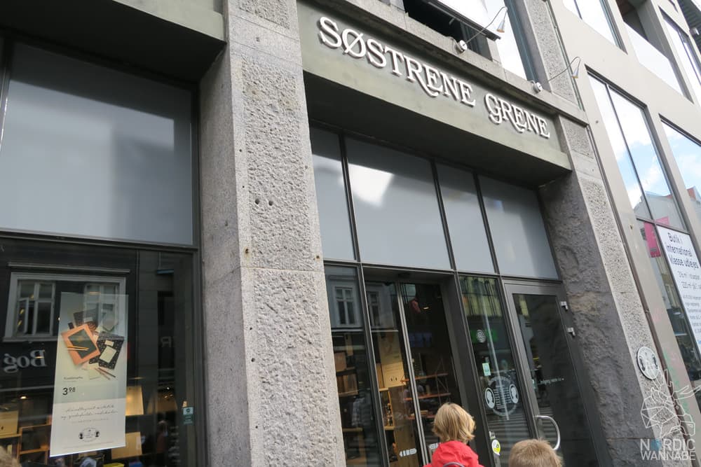 Reise, Urlaub, Erfahrungen, Aarhus, Århus, Visitaarhus, CABINN, Kähler, Royal Copenhagen, La Cabra, Shopping, Einkaufen, Hotel, Übernachten, Reisetipps, Reisebericht, Streetfood Market, Hygge, Bolia, Plastik Boy, Regenbogen, Regnbogengang, Aros, Den Gamle By, Krake, Botanischer Garten, Dok1, Dome of Visions, Bruins Galleri, Sinnerup,