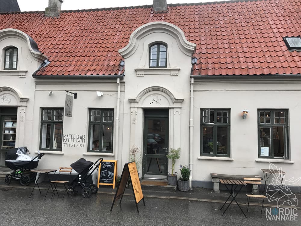 Reise, Urlaub, Erfahrungen, Aarhus, Århus, Visitaarhus, CABINN, Kähler, Royal Copenhagen, La Cabra, Shopping, Einkaufen, Hotel, Übernachten, Reisetipps, Reisebericht, Streetfood Market, Hygge, Bolia, Plastik Boy, Regenbogen, Regnbogengang, Aros, Den Gamle By, Krake, Botanischer Garten, Dok1, Dome of Visions, Bruins Galleri, Sinnerup,