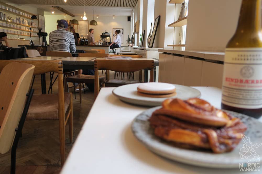 Reise, Urlaub, Erfahrungen, Aarhus, Århus, Visitaarhus, CABINN, Kähler, Royal Copenhagen, La Cabra, Shopping, Einkaufen, Hotel, Übernachten, Reisetipps, Reisebericht, Streetfood Market, Hygge, Bolia, Plastik Boy, Regenbogen, Regnbogengang, Aros, Den Gamle By, Krake, Botanischer Garten, Dok1, Dome of Visions, Bruins Galleri, Sinnerup,