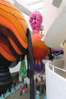 Reise, Urlaub, Erfahrungen, Aarhus, &Aring;rhus, Visitaarhus, CABINN, K&auml;hler, Royal Copenhagen, La Cabra, Shopping, Einkaufen, Hotel, &Uuml;bernachten, Reisetipps, Reisebericht, Streetfood Market, Hygge, Bolia, Plastik Boy, Regenbogen, Regnbogengang, Aros, Den Gamle By, Krake, Botanischer Garten, Dok1, Dome of Visions, Bruins Galleri, Sinnerup,