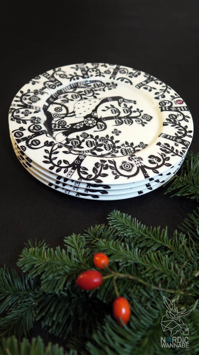 Iittala, Geschirr, Glas, Finnland, finnisches Design, Weihnachten, Skandinavisches Design, Hygge, Gemütlich, Alvar Aalto, Teelichter, Vasen, Teller, finnische Marke, Tassen, Keksdosen, skandinavische Weihnachtsdeko