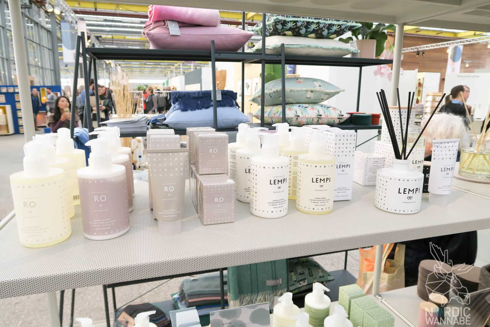 Skandinavische Wohntrends 2018, Holland, Messe, Skandinavien Blog, Hygge, Skandinavisch Wohnen, Einrichten, Interior, Hygge, Lykke, Kerzen, Duftkerzen Skandinavisk, Lempi