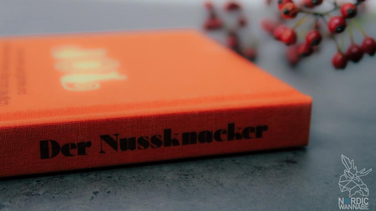 Der Nussknacker und Marimekko , Buch, Hoffmann, Rezension, Sanna Annukka, Finnland